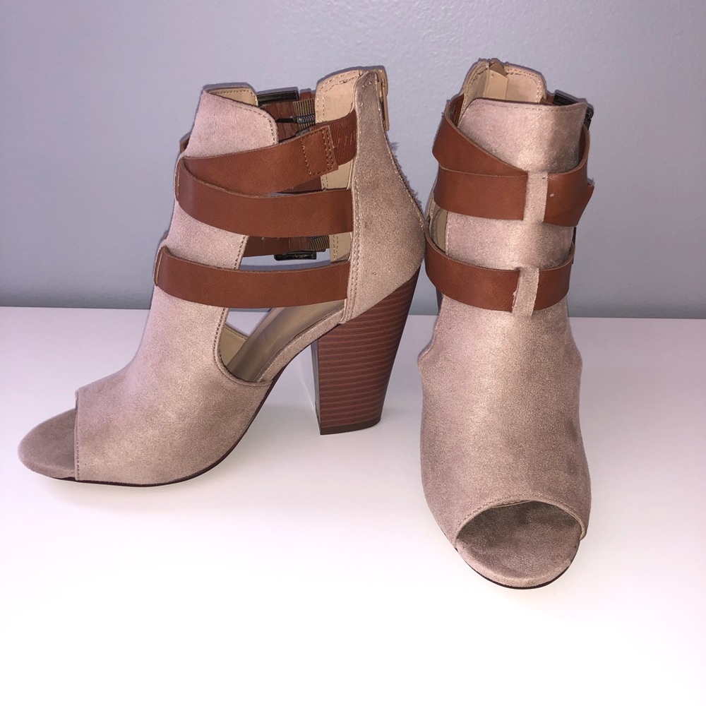 NEW! Sandal Boots Size 7